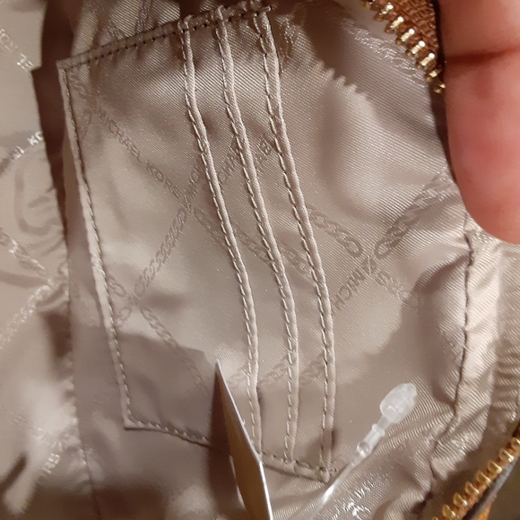 Michael Kors combo purse - Picture 8 of 13